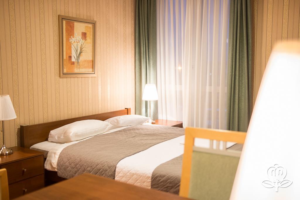 L'Ascada Hotel Śrem Kültér fotó