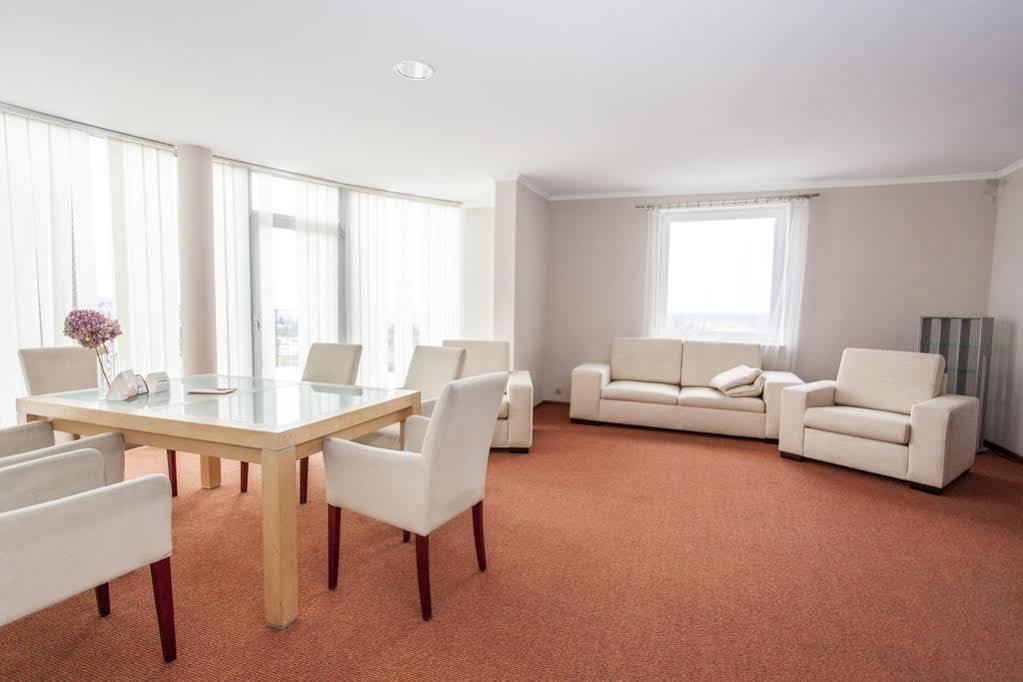 L'Ascada Hotel Śrem Kültér fotó