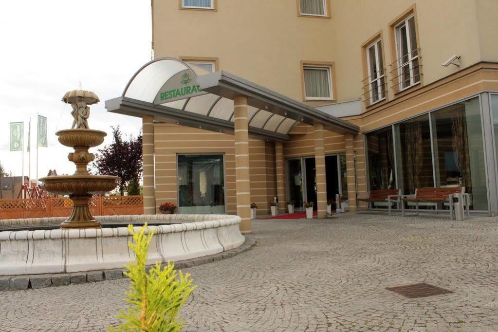 L'Ascada Hotel Śrem Kültér fotó