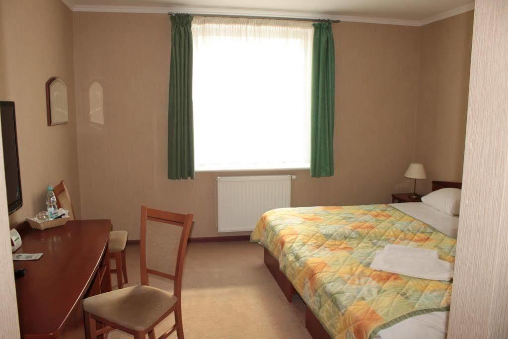 L'Ascada Hotel Śrem Kültér fotó